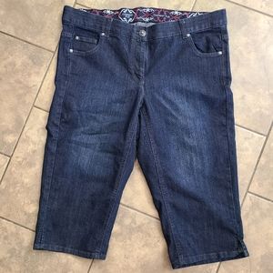 Contrast Plus Denim Jean Capri Size 16